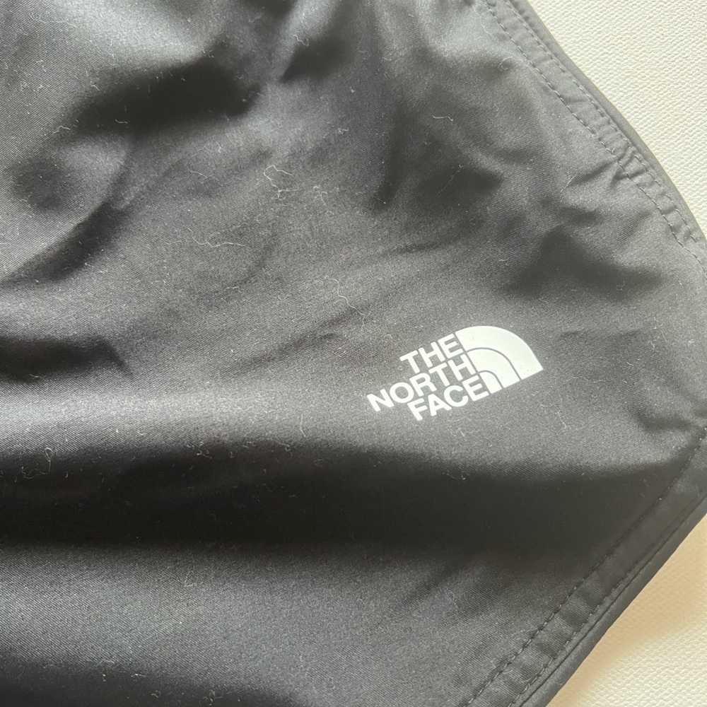 The North Face Athletics Shorts Women’s XL Black Flash Dry Running Hiking (E2) - Picture 3 of 7